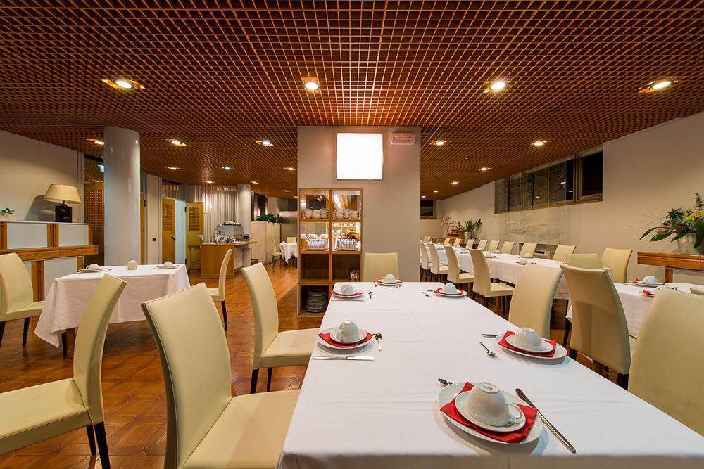 Hotel Terme Vittorio Veneto Exteriör bild